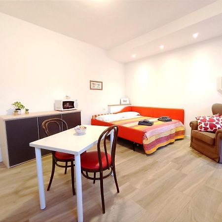 Appartamento La Casa Del Barcaiolo Malgrate Esterno foto