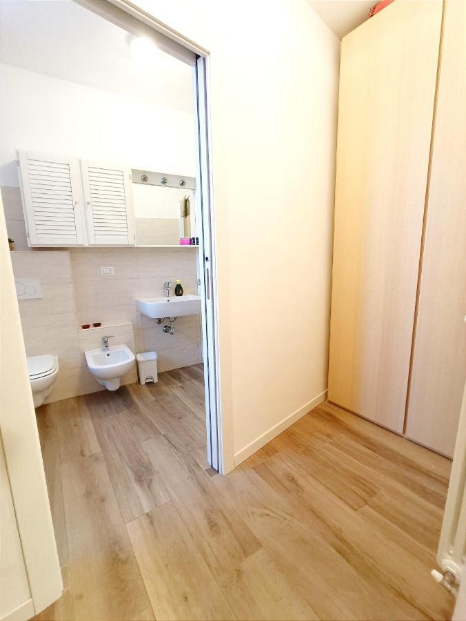 Appartamento La Casa Del Barcaiolo Malgrate Esterno foto