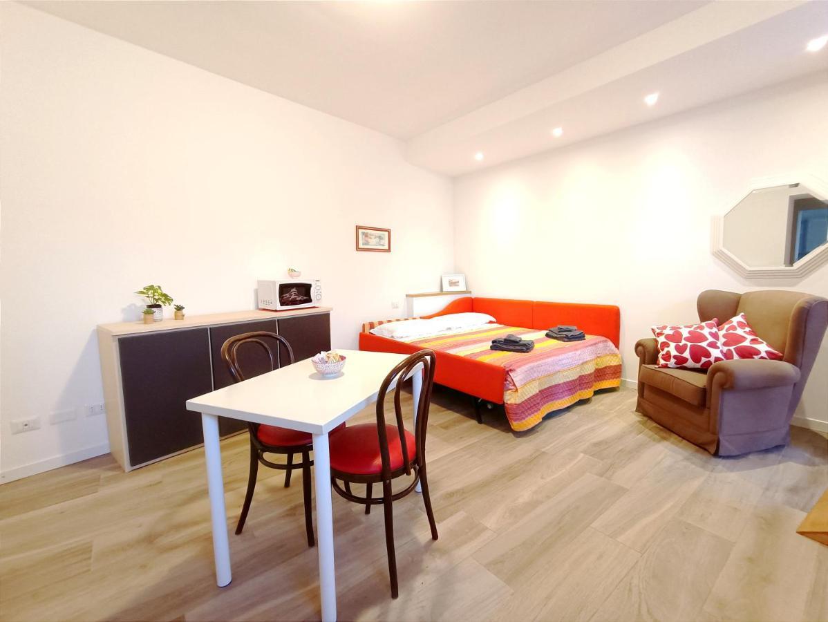 Appartamento La Casa Del Barcaiolo Malgrate Esterno foto